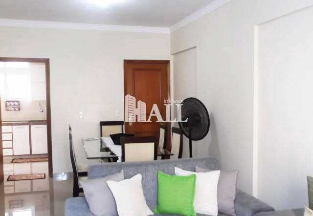 Apartamento à venda com 3 quartos, 135m² - Foto 1