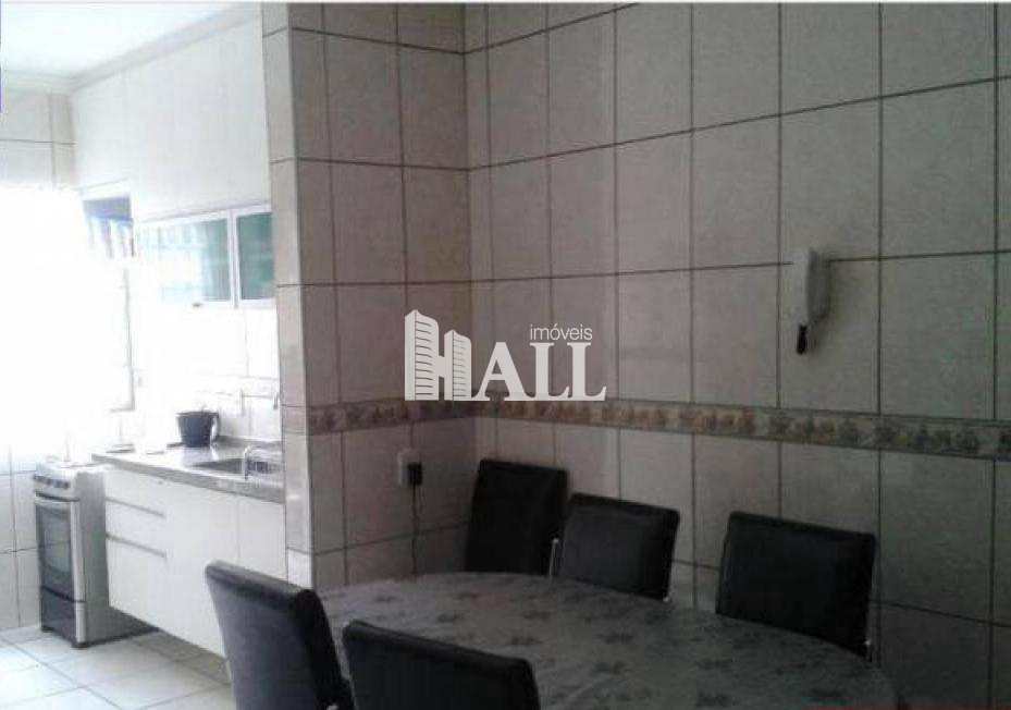 Apartamento à venda com 3 quartos, 110m² - Foto 1