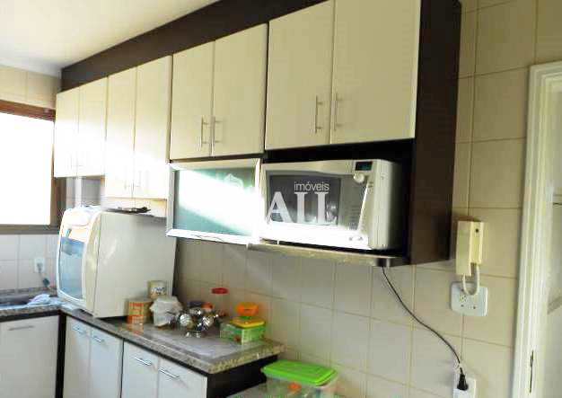 Apartamento à venda com 3 quartos, 117m² - Foto 4