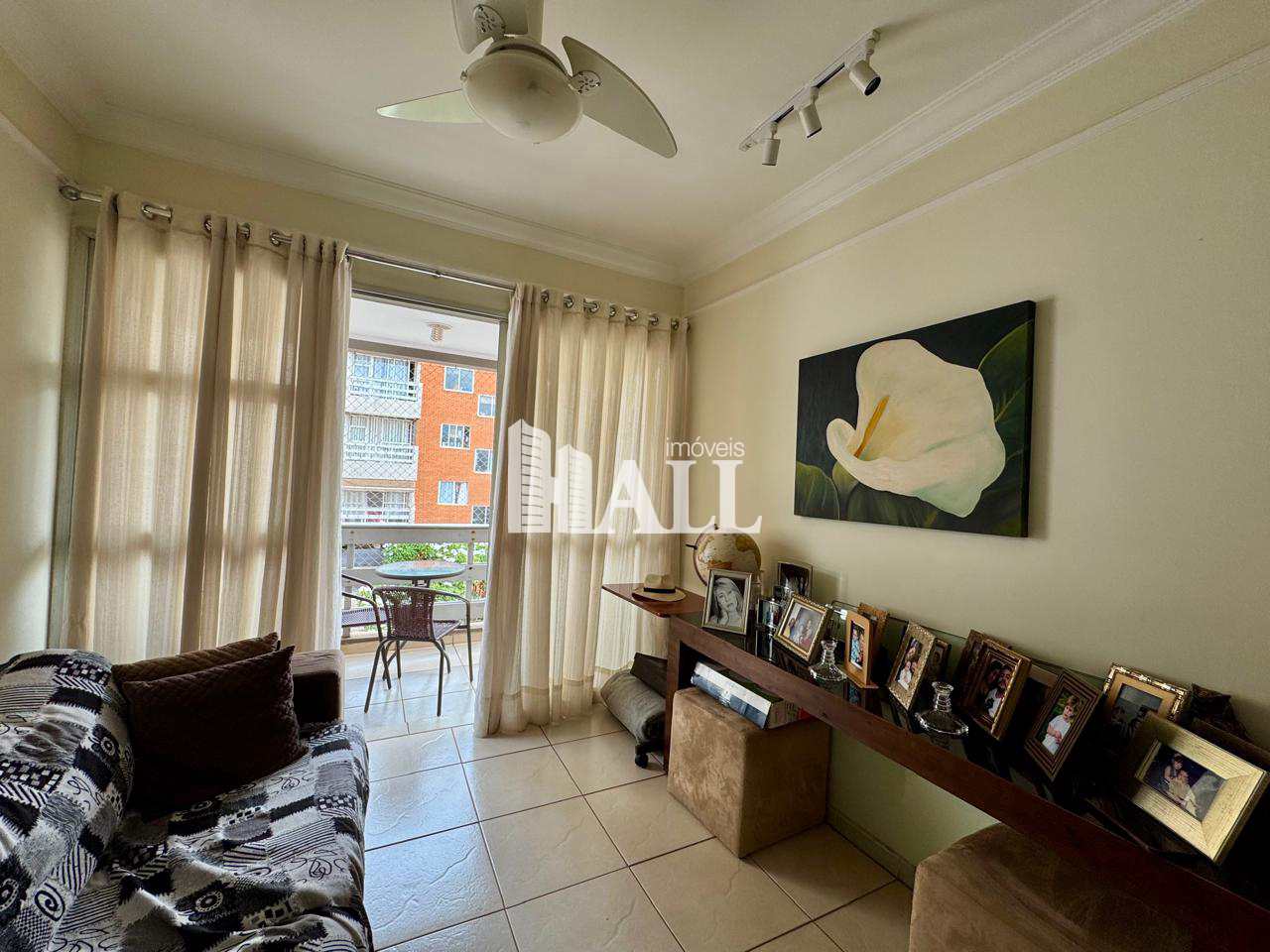 Apartamento à venda com 3 quartos, 90m² - Foto 3
