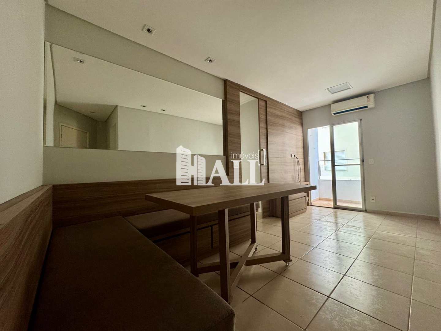 Apartamento à venda com 3 quartos, 70m² - Foto 1