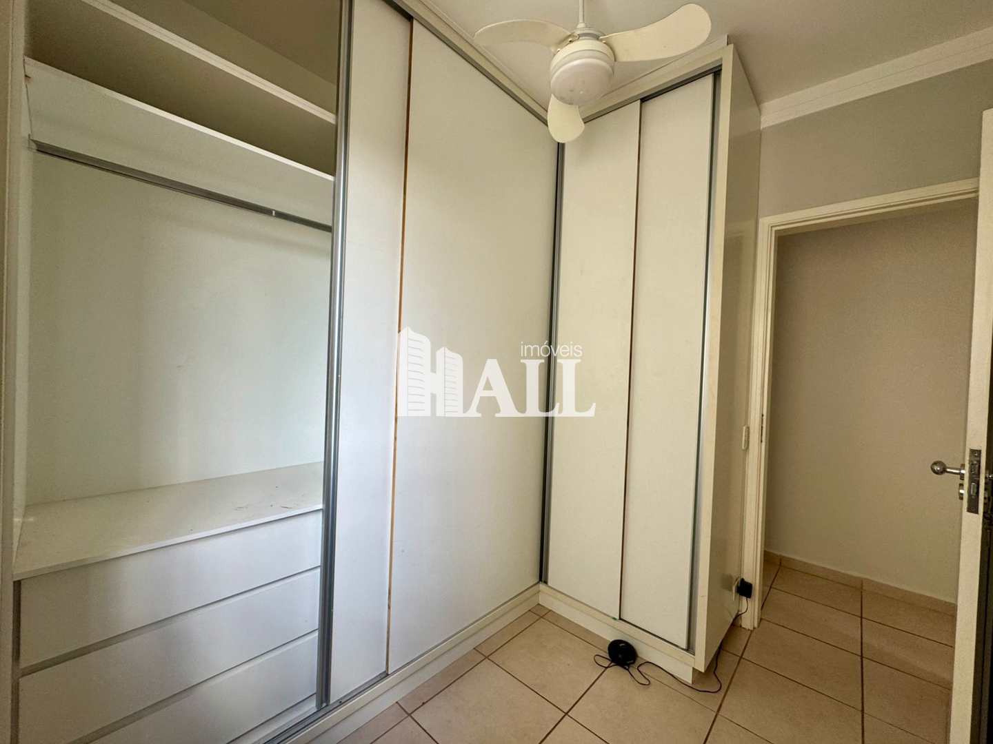 Apartamento à venda com 3 quartos, 70m² - Foto 8