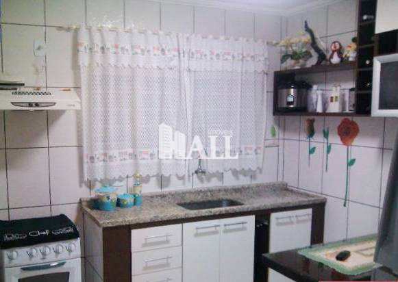 Apartamento à venda com 3 quartos, 103m² - Foto 3