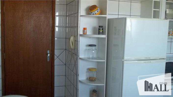 Apartamento à venda com 2 quartos, 74m² - Foto 4