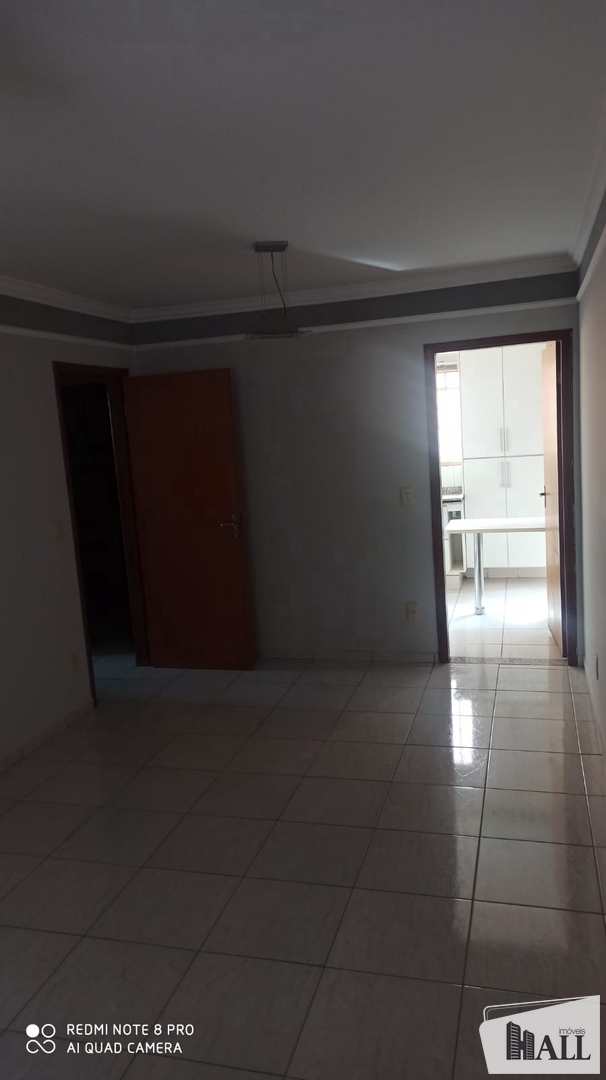 Apartamento à venda com 2 quartos, 80m² - Foto 1