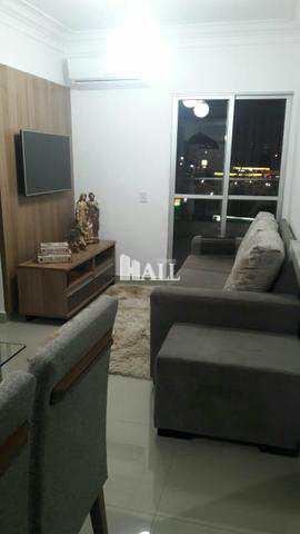 Apartamento à venda com 2 quartos, 62m² - Foto 1