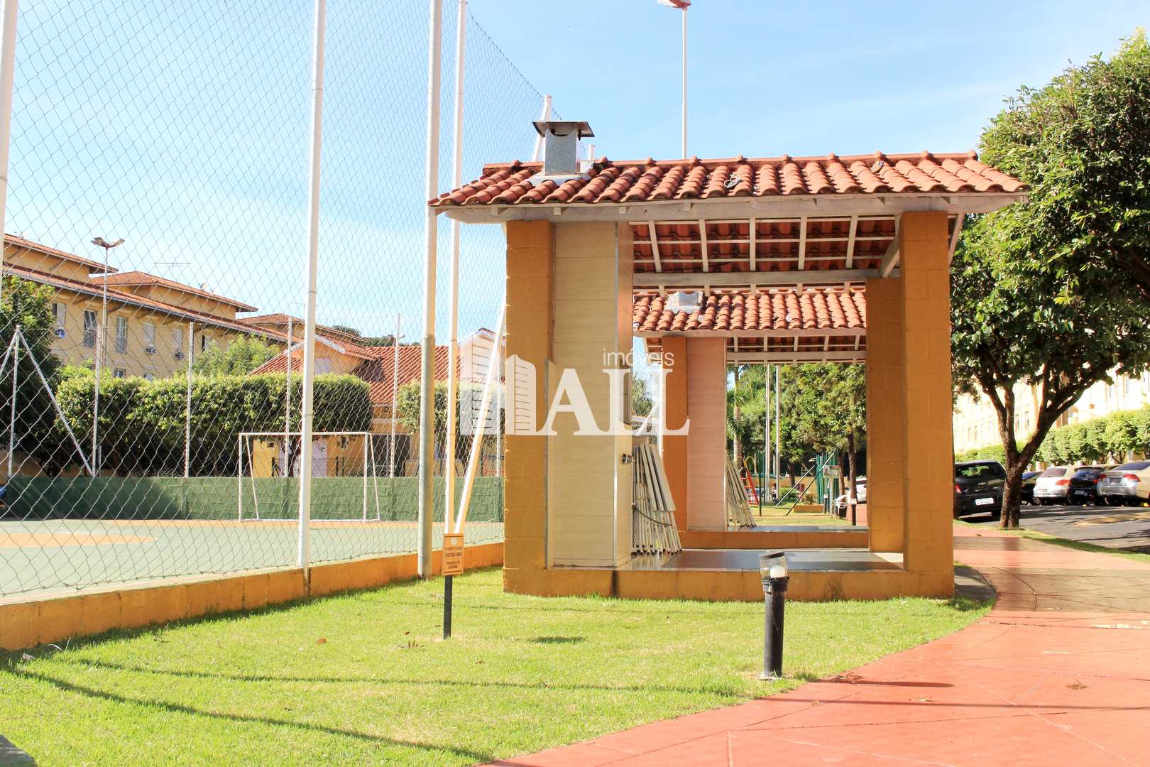 Apartamento à venda com 2 quartos, 61m² - Foto 3