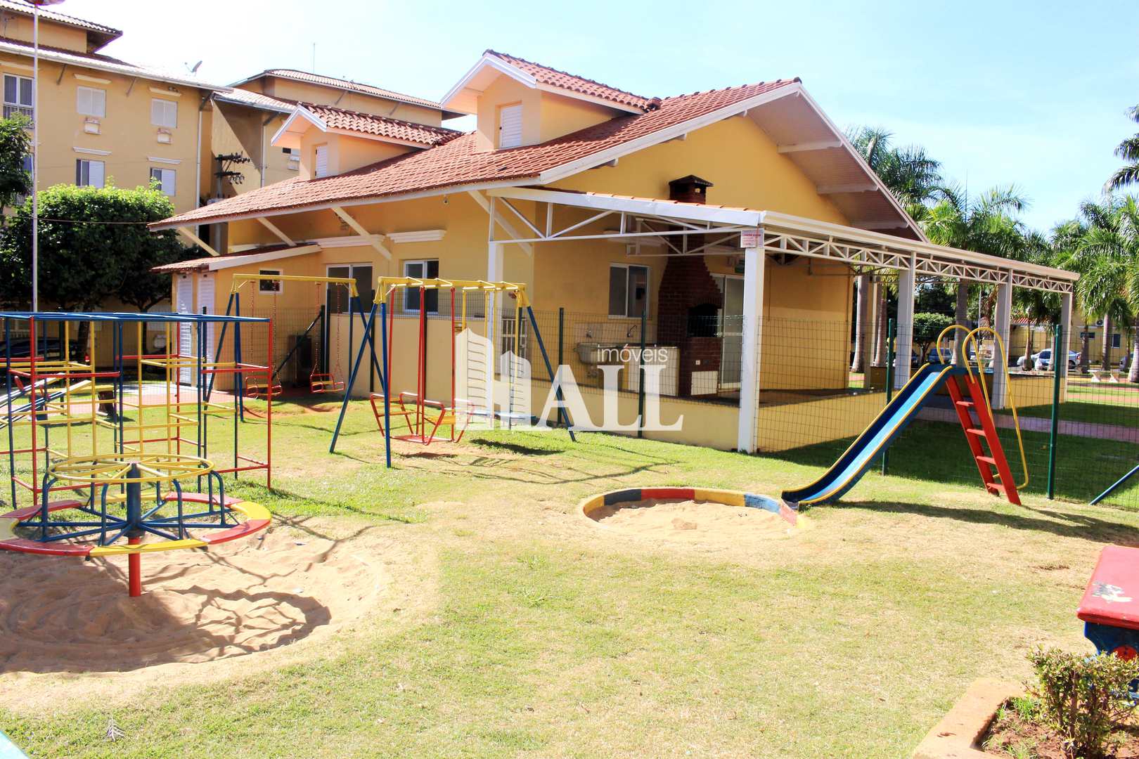 Apartamento à venda com 2 quartos, 61m² - Foto 5