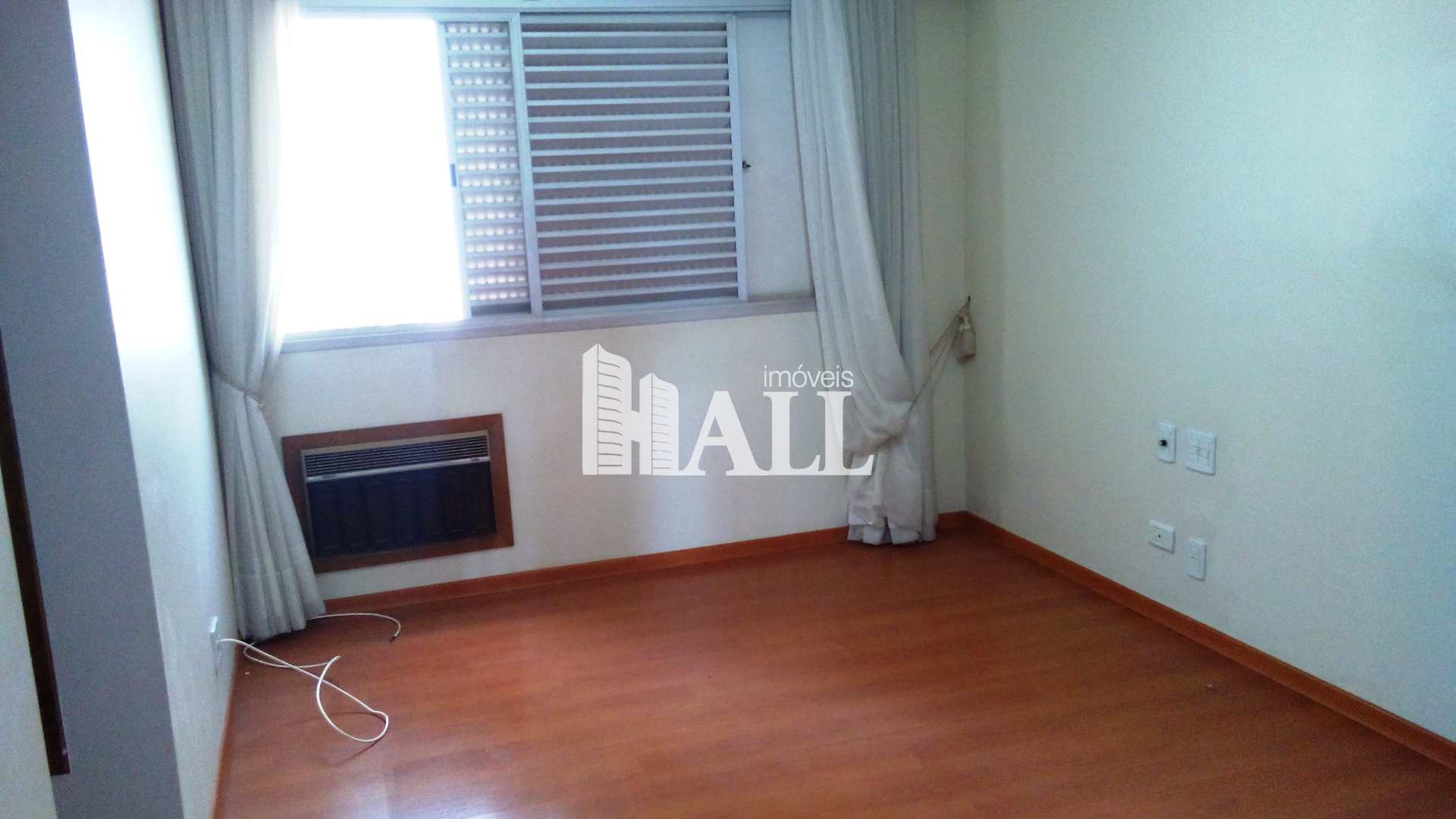 Apartamento à venda com 3 quartos, 220m² - Foto 19