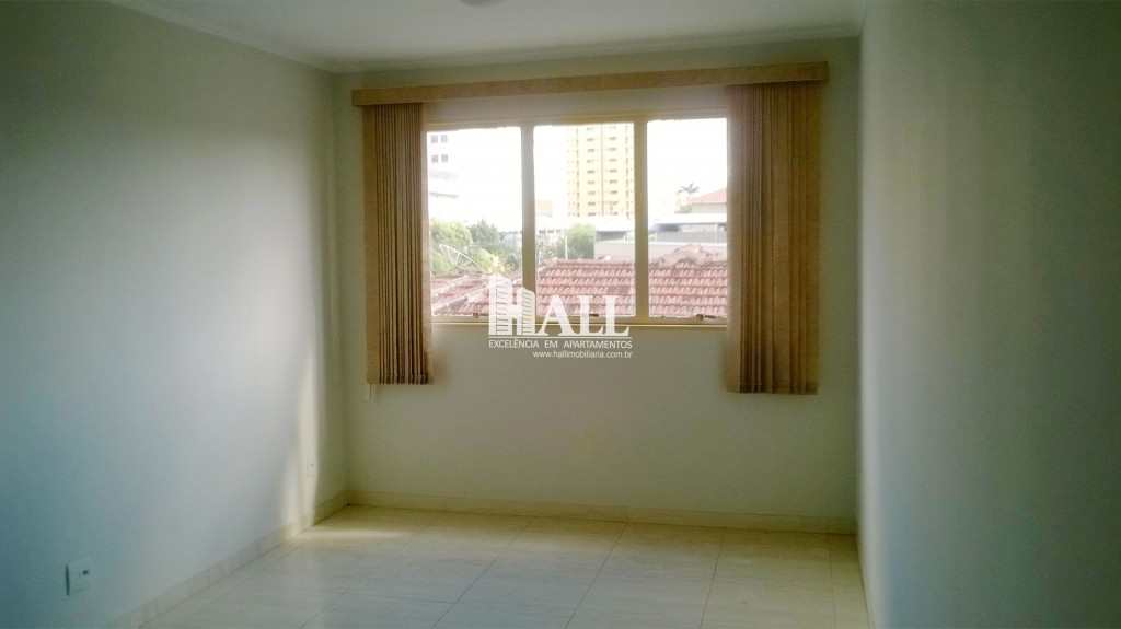 Apartamento à venda com 2 quartos, 70m² - Foto 1