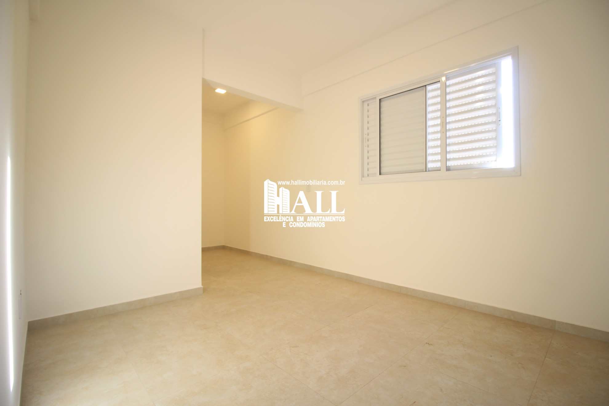 Apartamento à venda com 2 quartos, 64m² - Foto 9