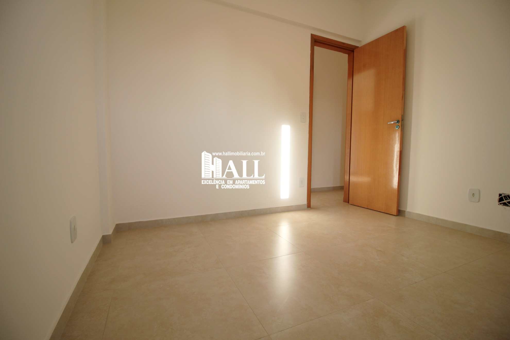 Apartamento à venda com 2 quartos, 64m² - Foto 7