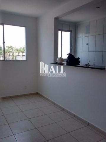 Apartamento à venda com 2 quartos, 50m² - Foto 2