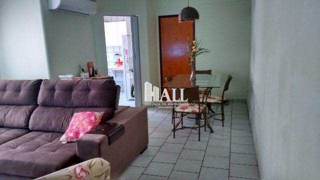 Apartamento à venda com 2 quartos, 80m² - Foto 1