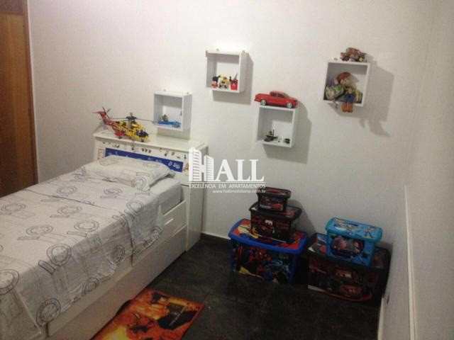 Apartamento à venda com 3 quartos, 94m² - Foto 4