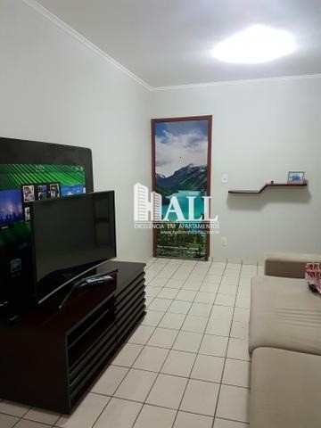 Apartamento à venda com 2 quartos, 70m² - Foto 5