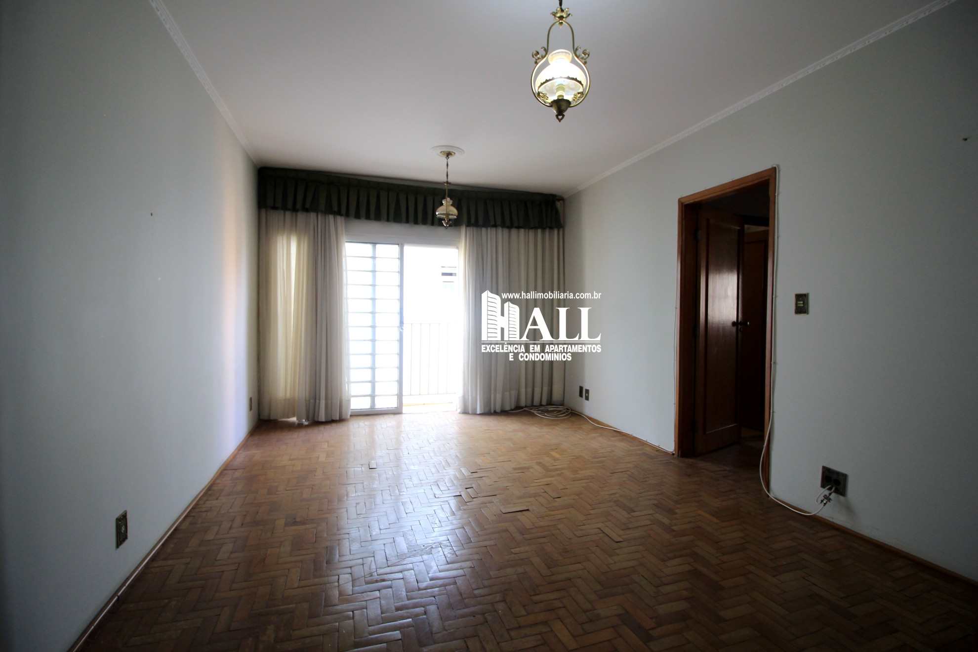 Apartamento à venda com 2 quartos, 74m² - Foto 2