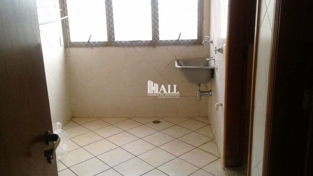 Apartamento à venda com 3 quartos, 125m² - Foto 11