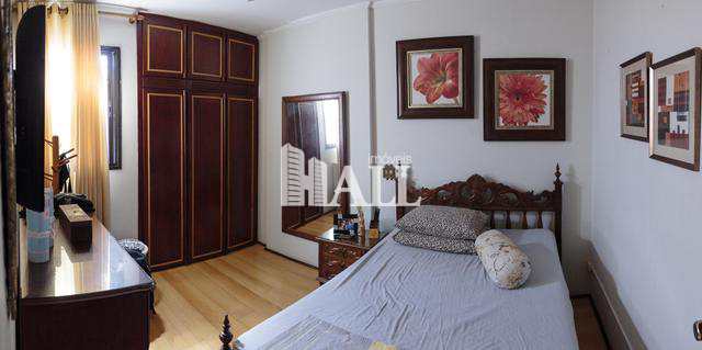 Apartamento à venda com 3 quartos, 128m² - Foto 11