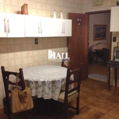 Apartamento à venda com 3 quartos, 137m² - Foto 17