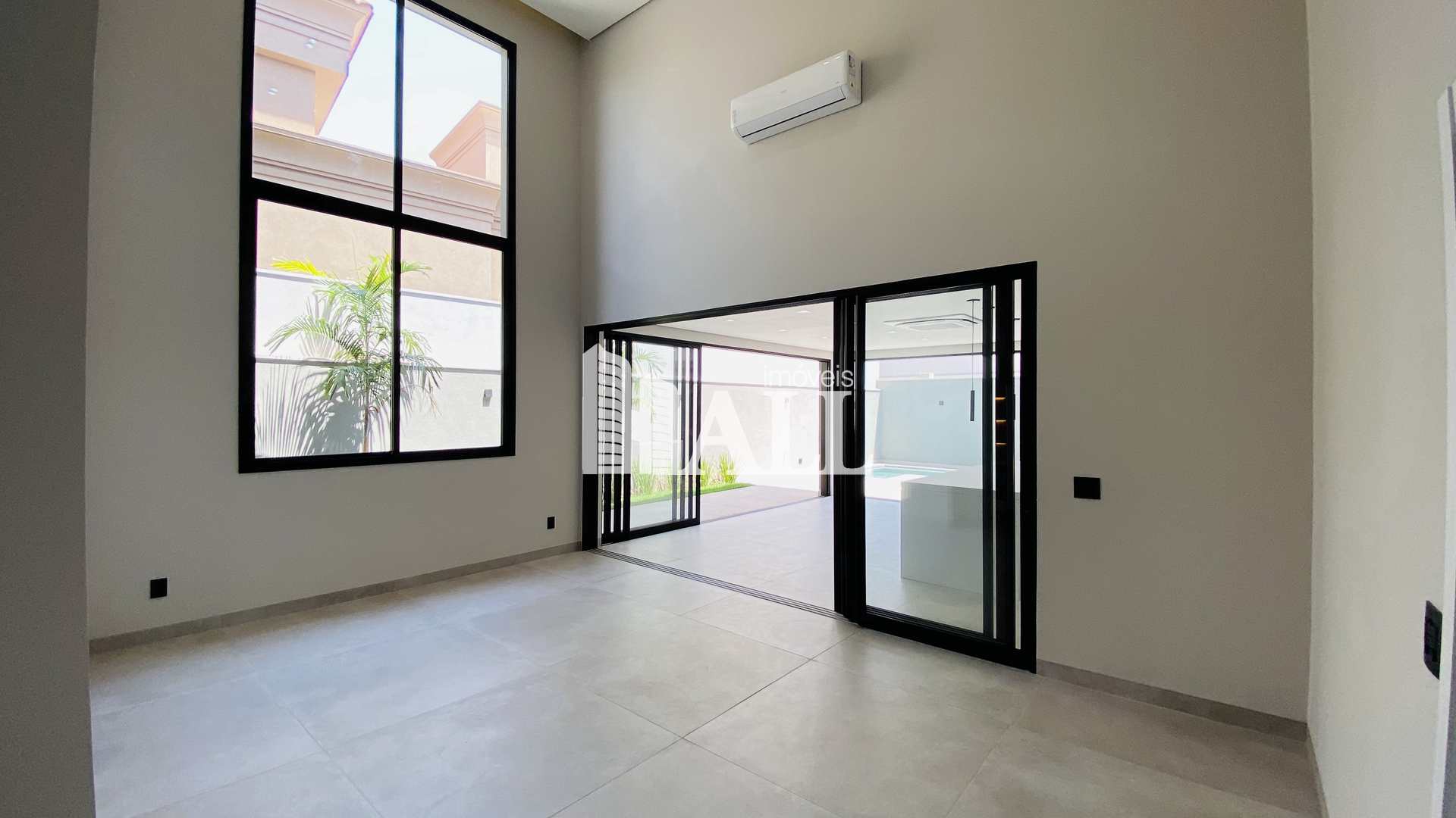 Casa de Condomínio à venda com 3 quartos, 245m² - Foto 4