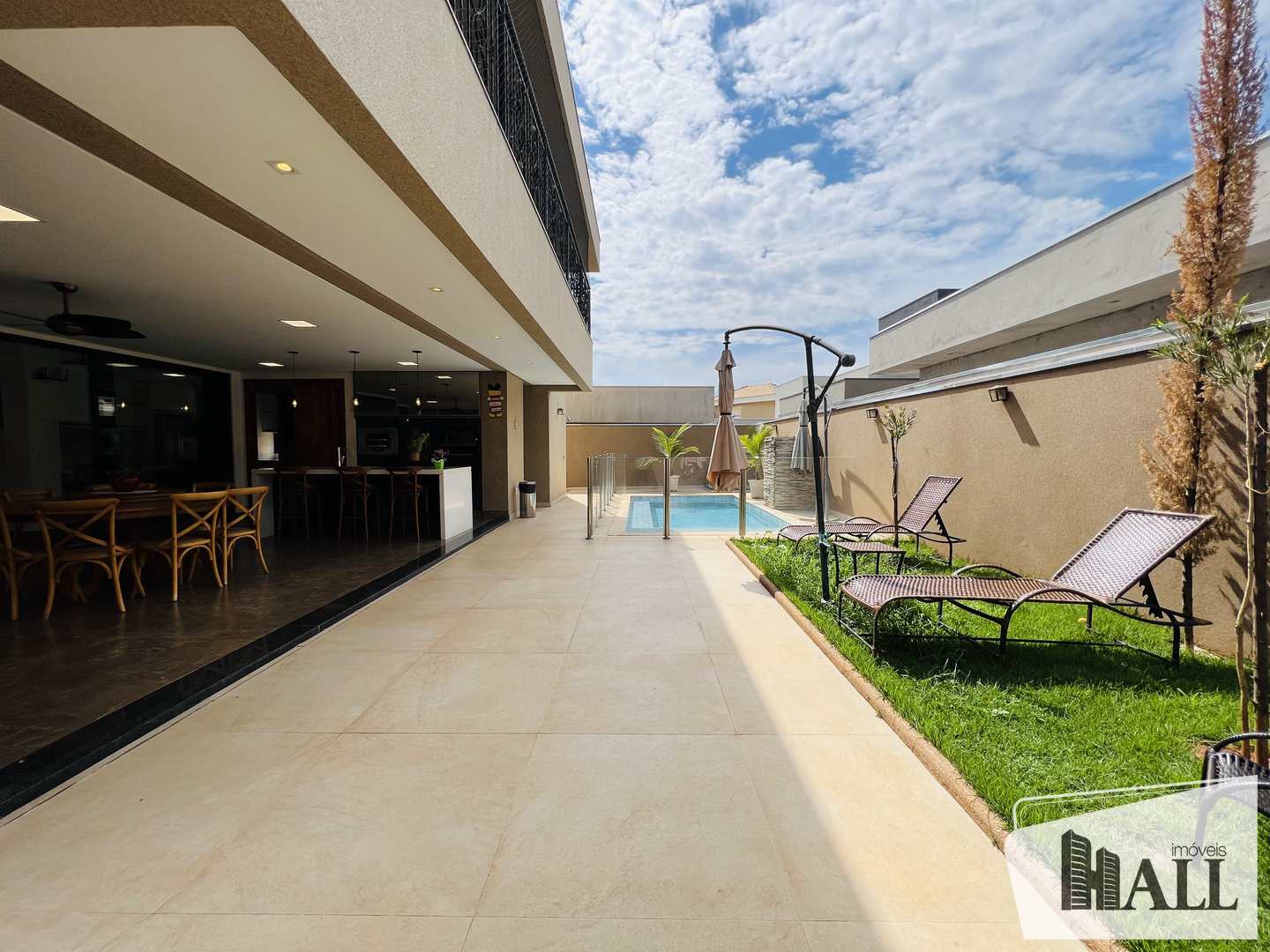 Casa de Condomínio à venda com 5 quartos, 443m² - Foto 33