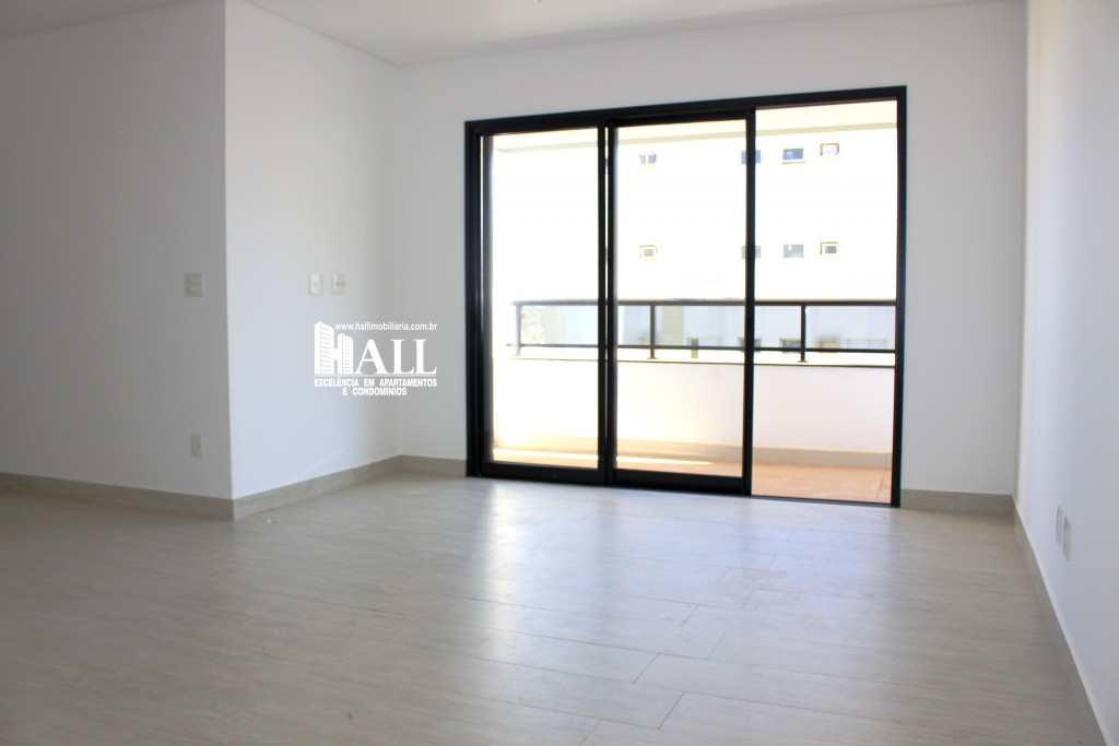 Apartamento à venda com 3 quartos, 110m² - Foto 2