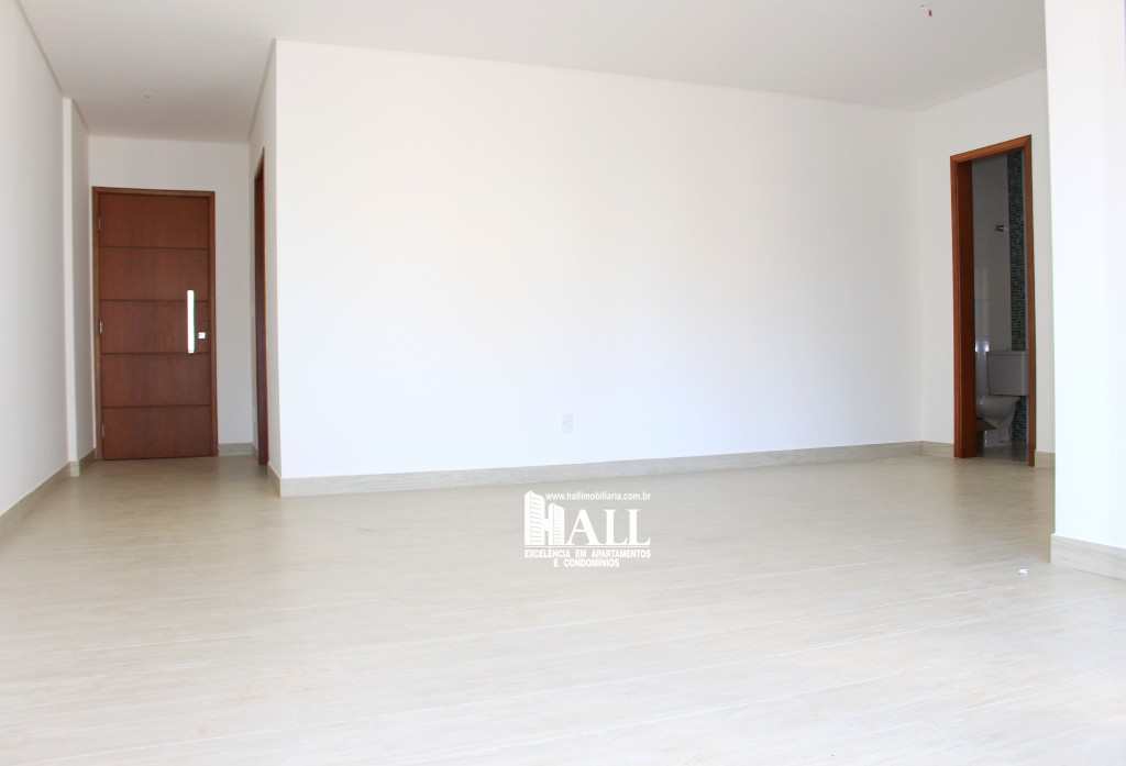 Apartamento à venda com 3 quartos, 110m² - Foto 1