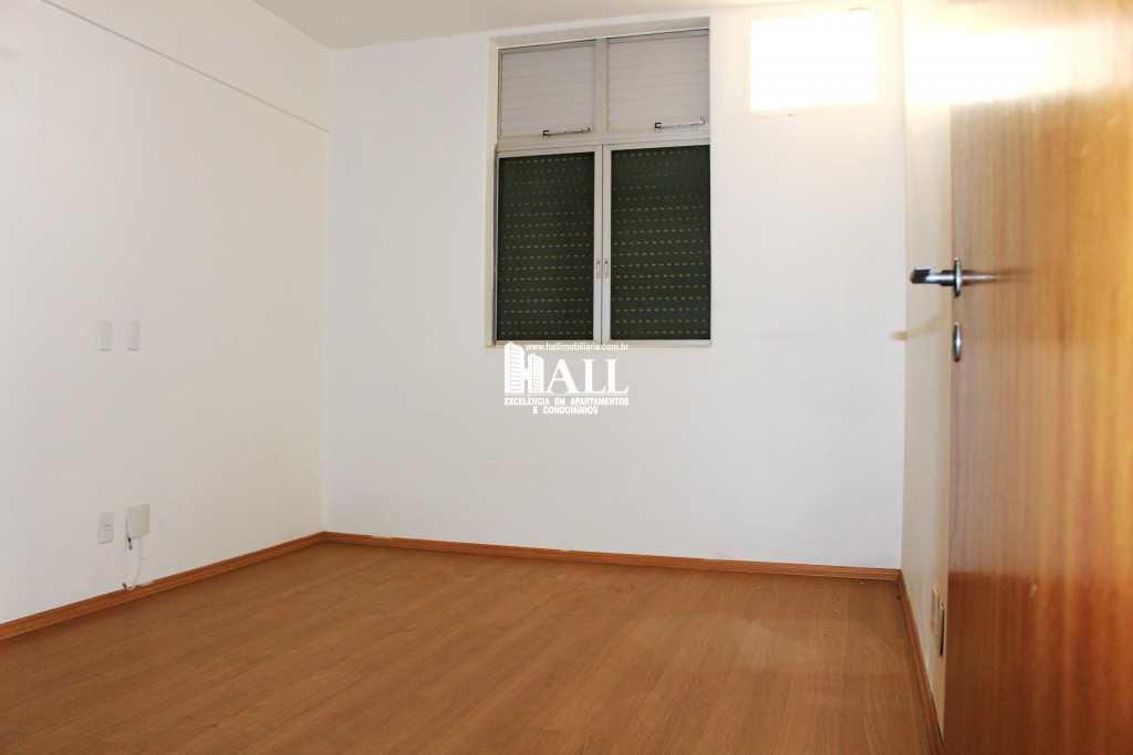 Apartamento à venda com 3 quartos, 80m² - Foto 3