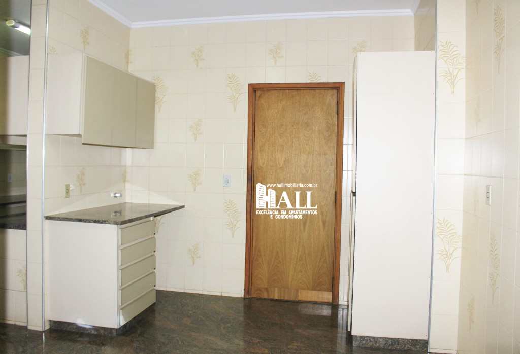 Apartamento à venda com 3 quartos, 185m² - Foto 11