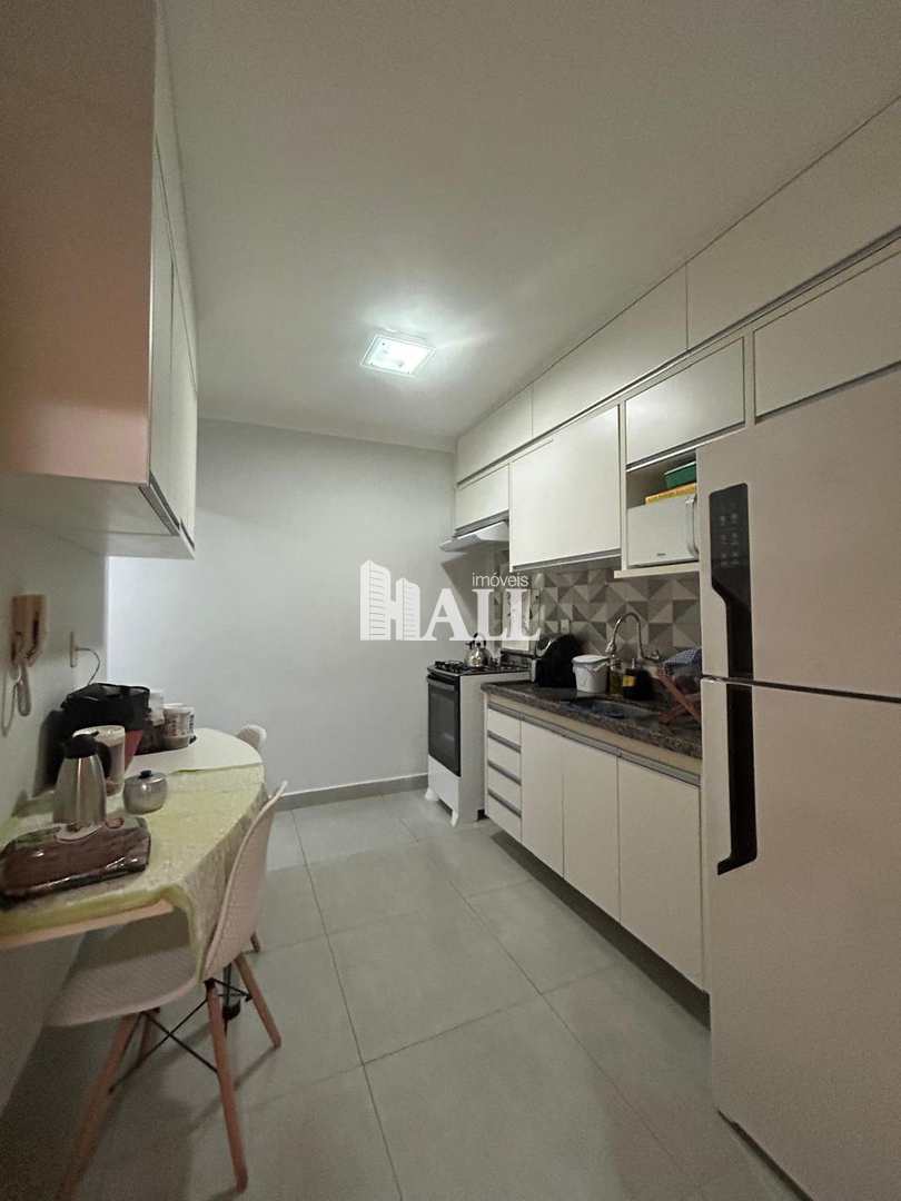 Apartamento à venda com 2 quartos, 77m² - Foto 4