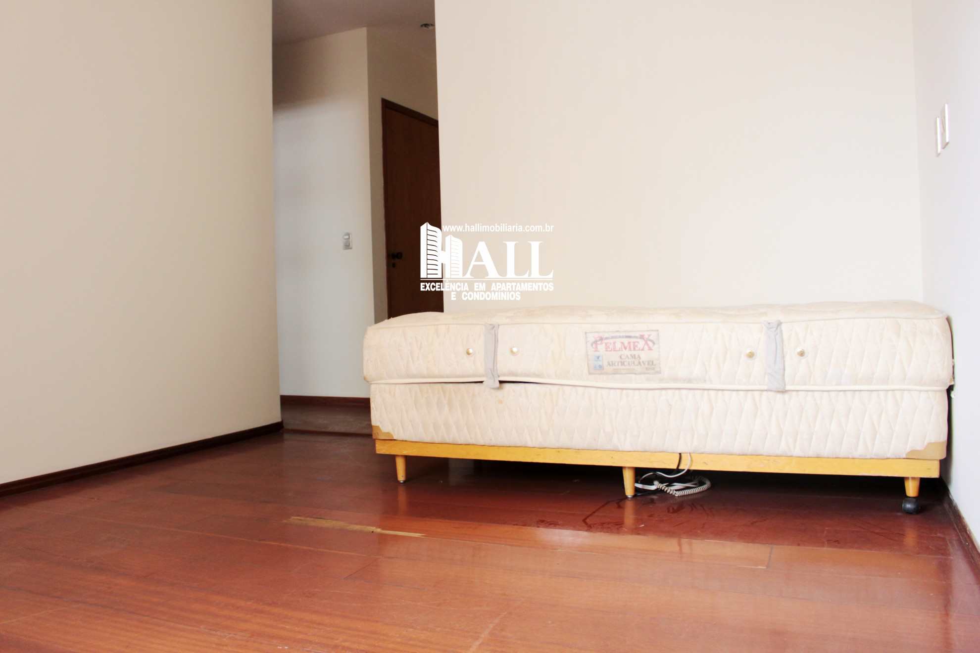 Apartamento à venda com 3 quartos, 155m² - Foto 8