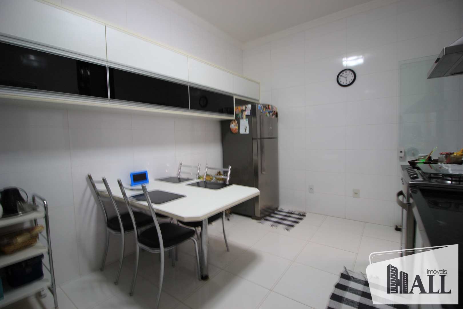 Casa de Condomínio à venda com 3 quartos, 250m² - Foto 9