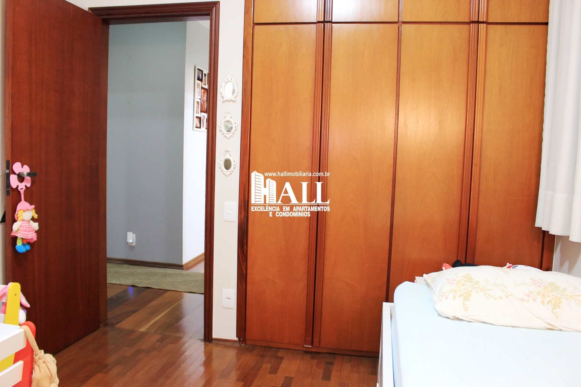 Apartamento à venda com 3 quartos, 194m² - Foto 12