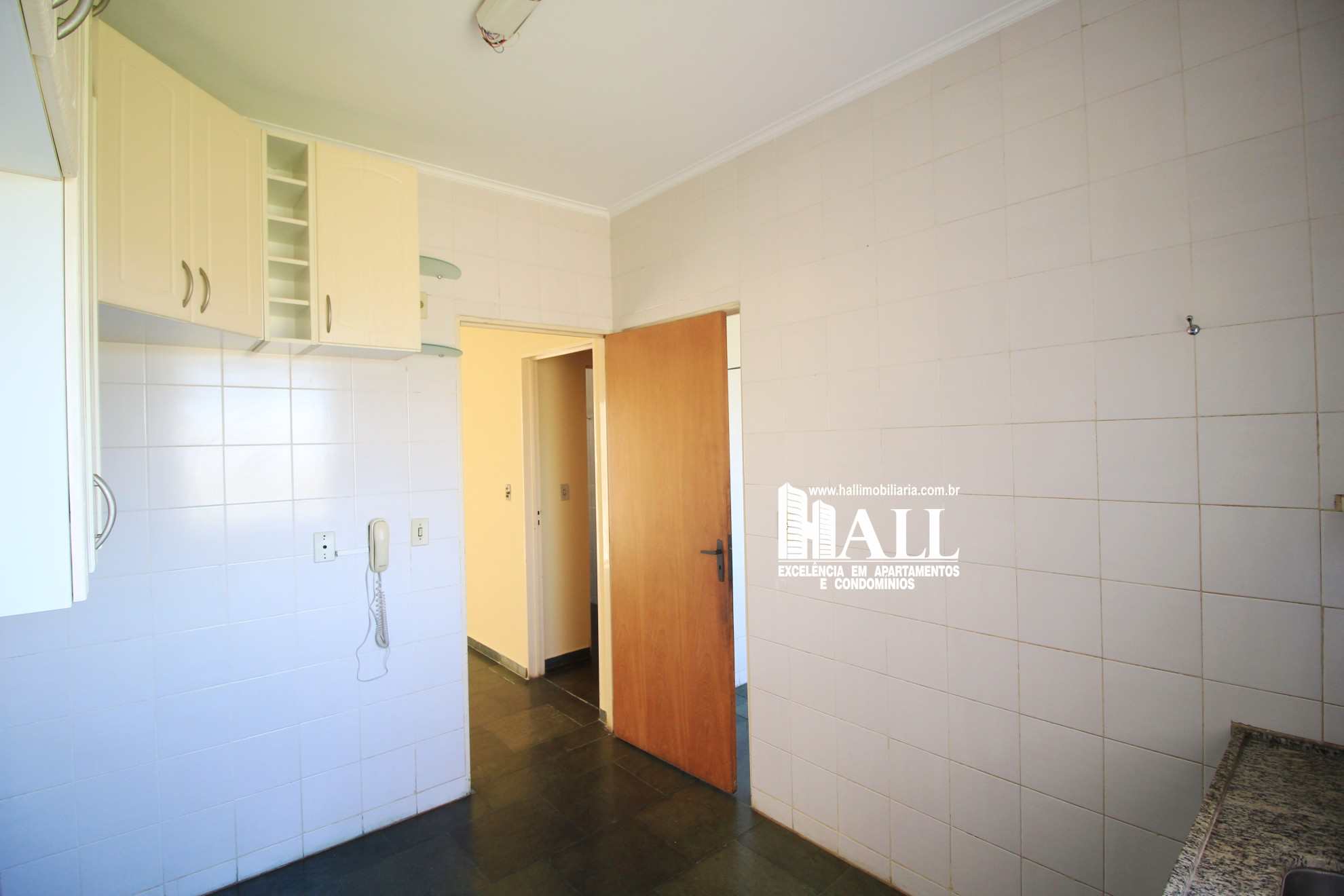 Apartamento à venda com 2 quartos, 70m² - Foto 5