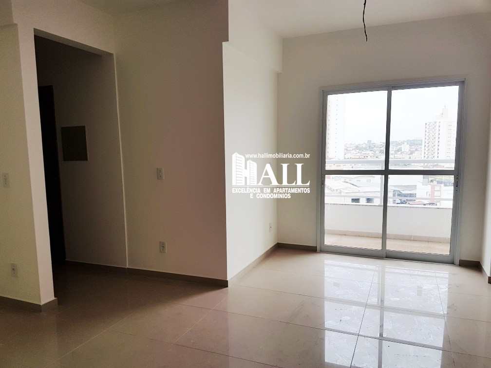 Apartamento à venda com 2 quartos, 66m² - Foto 1