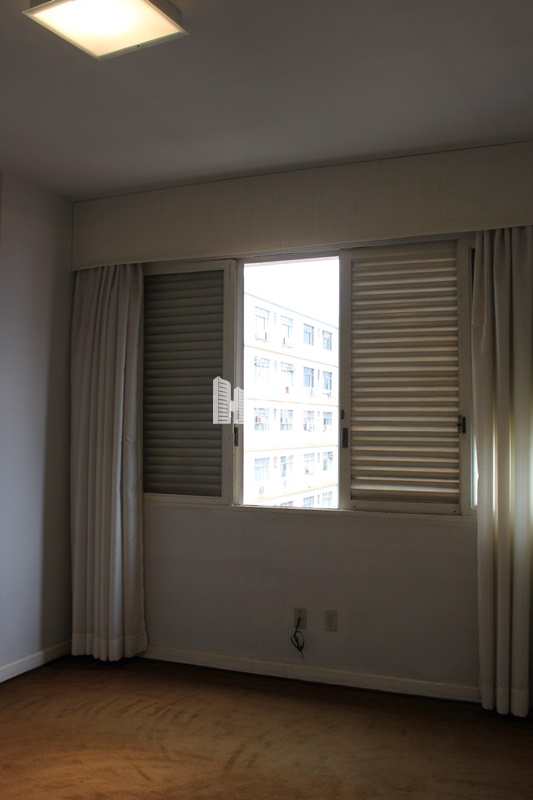 Apartamento com 4 quartos à venda, 220m² — foto 4 de 18