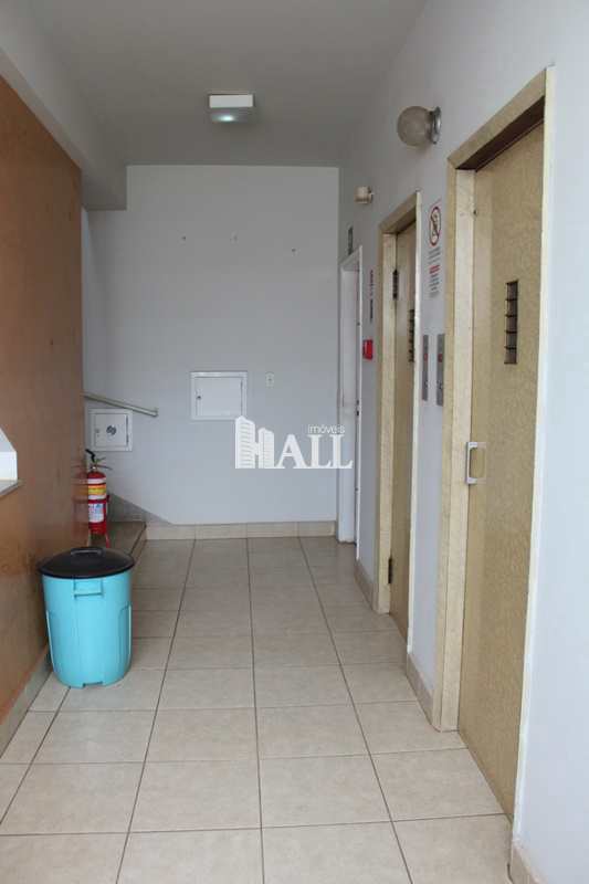 Apartamento com 4 quartos à venda, 220m² — foto 15 de 18