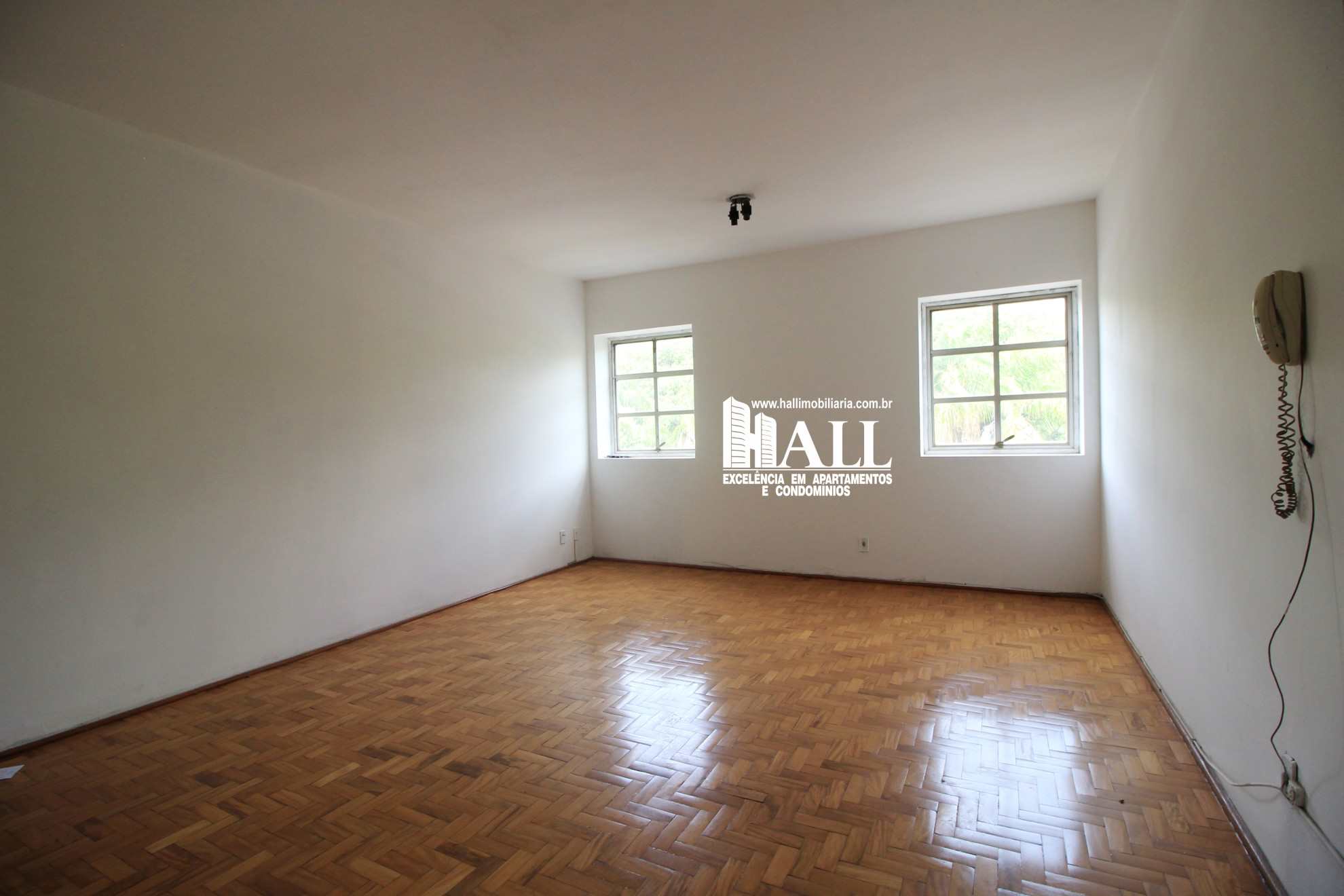 Apartamento à venda com 3 quartos, 80m² - Foto 2