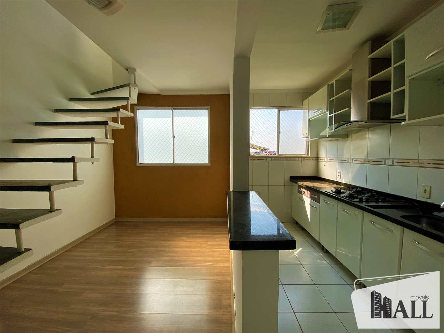 Apartamento à venda com 2 quartos, 100m² - Foto 3