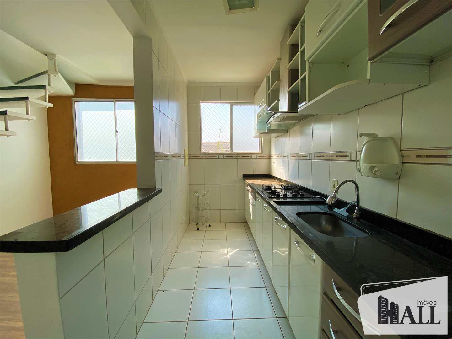 Apartamento à venda com 2 quartos, 100m² - Foto 4