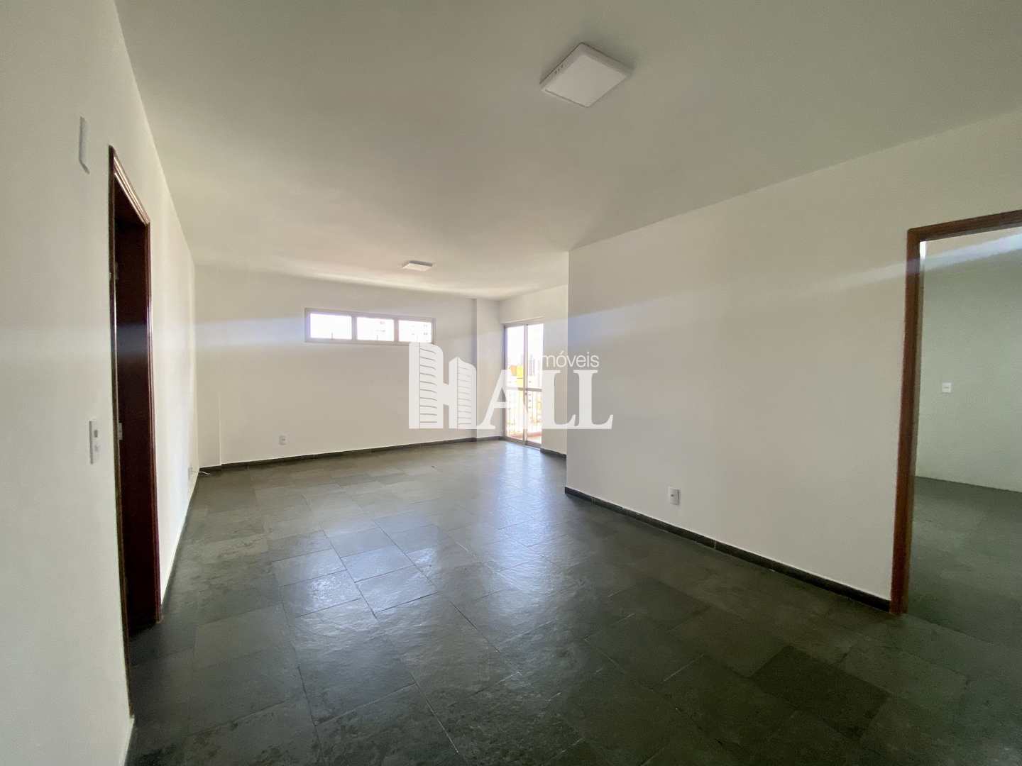 Apartamento à venda com 3 quartos, 120m² - Foto 1