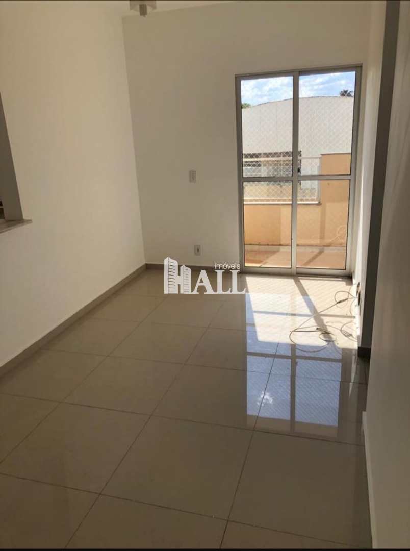 Apartamento à venda com 3 quartos, 72m² - Foto 2