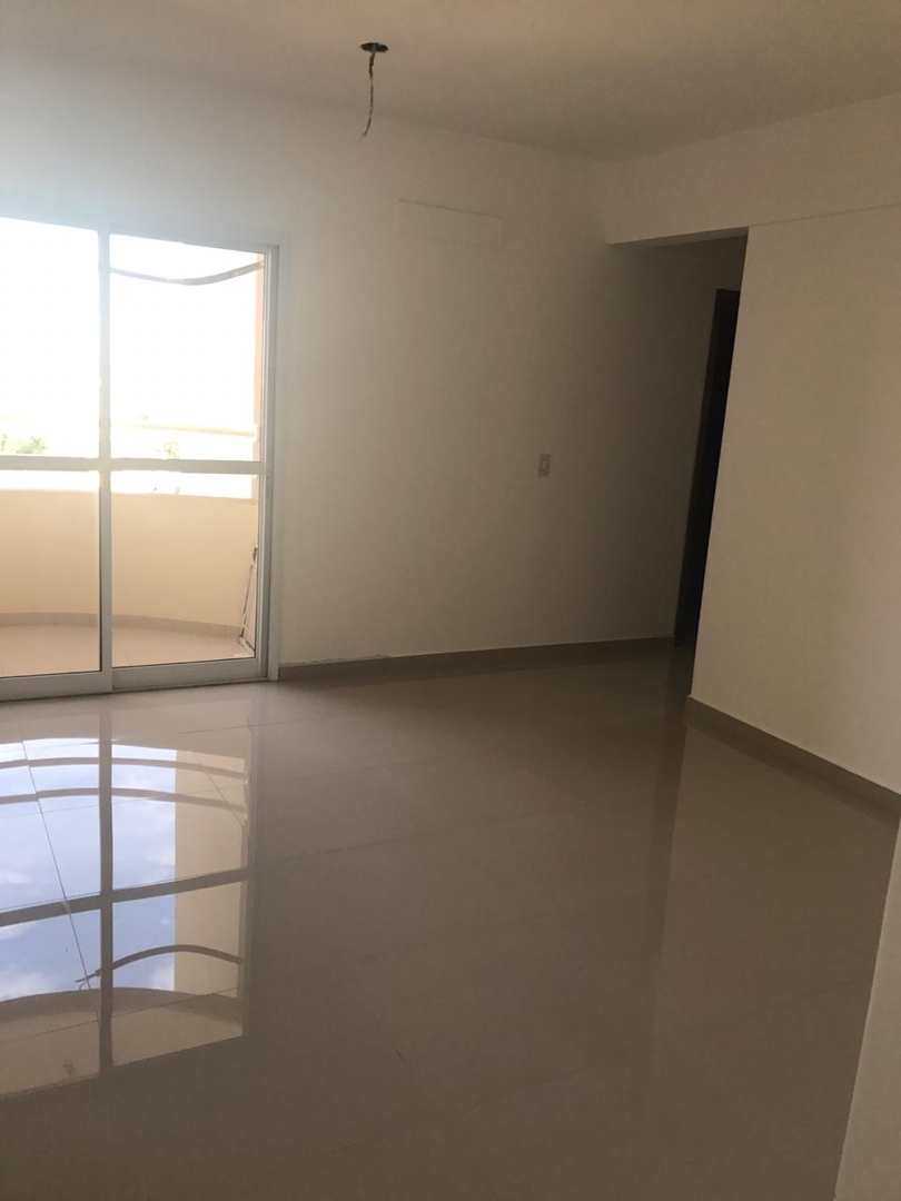 Apartamento à venda com 2 quartos, 64m² - Foto 1