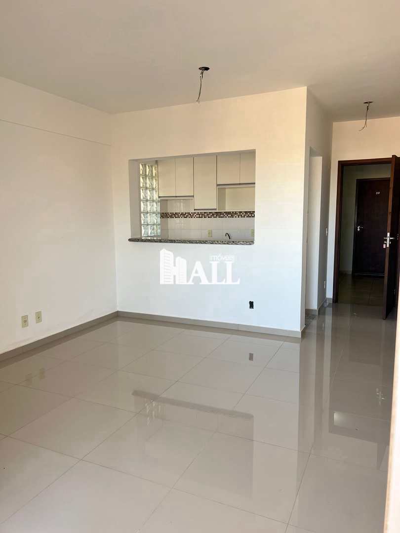 Apartamento à venda com 2 quartos, 64m² - Foto 1