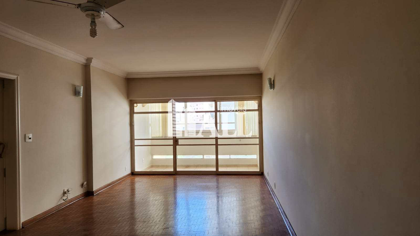 Apartamento à venda com 3 quartos, 110m² - Foto 4