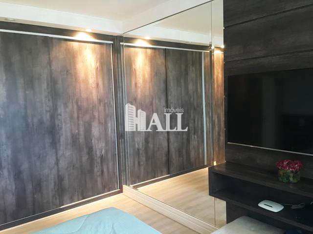 Apartamento à venda com 3 quartos, 136m² - Foto 2