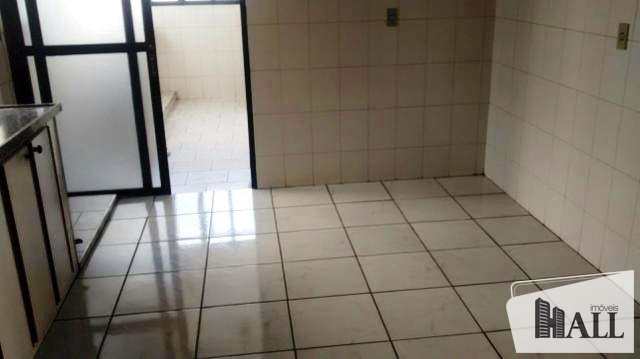 Apartamento à venda com 3 quartos, 127m² - Foto 3