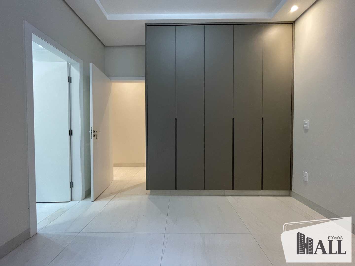 Casa de Condomínio à venda com 4 quartos, 270m² - Foto 10