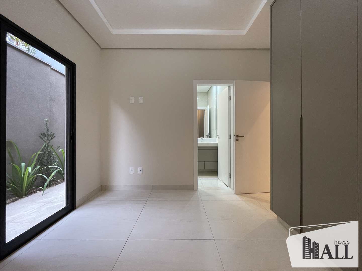 Casa de Condomínio à venda com 4 quartos, 270m² - Foto 9